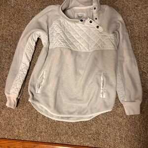 Abercrombie & Fitch White Quilted Jacket, size medium